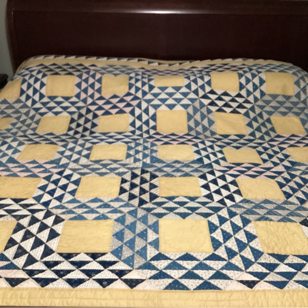 Blue and Cream Geometric Quilt Bedding - Picture 12 of 16
